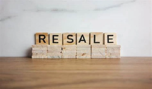 Featured Image of Prestige Oakville Resale